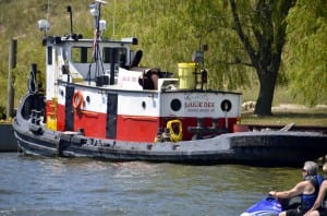 working boat, Saugatuck