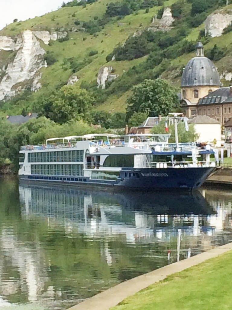 Cruising in France 